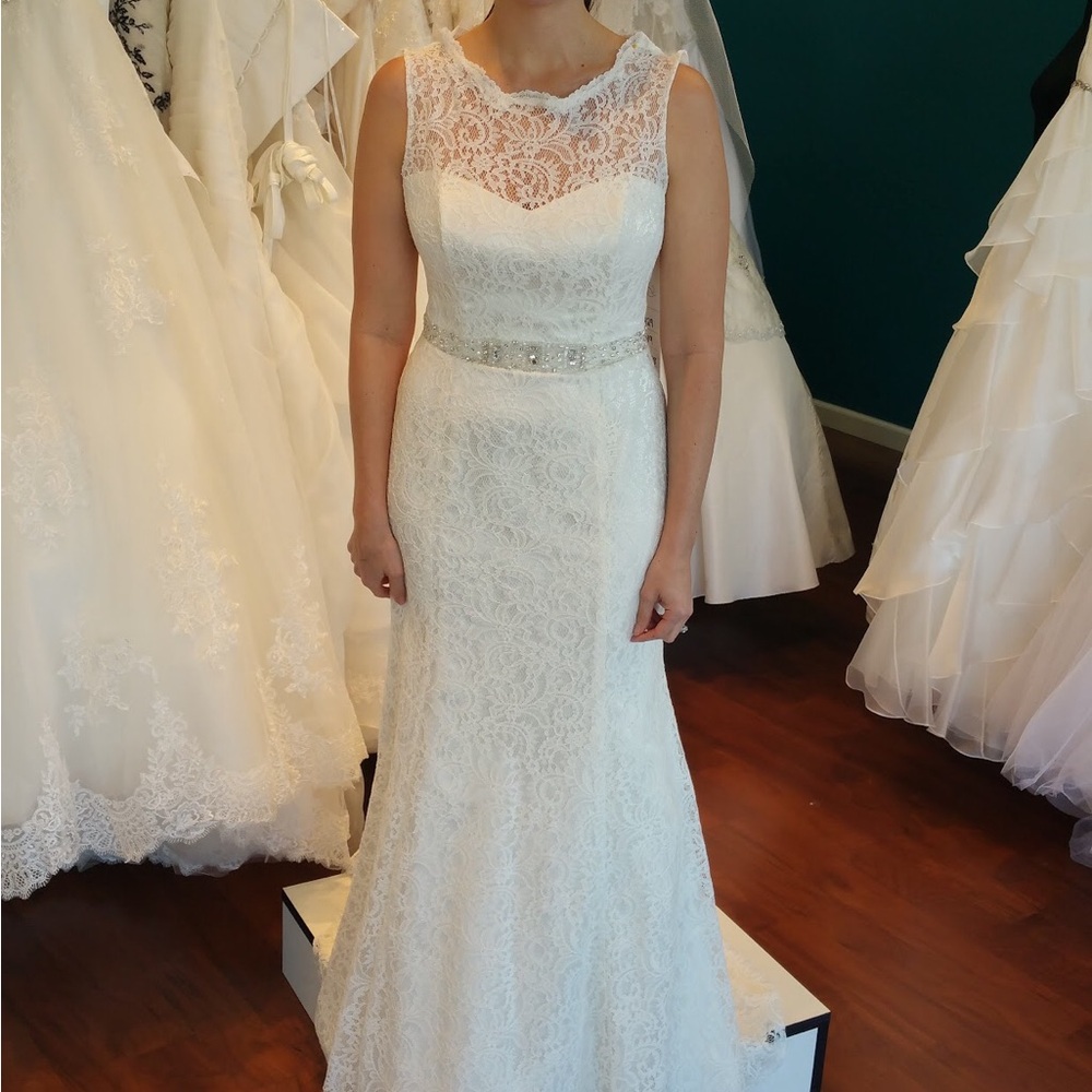Lace Cream Wedding Gown